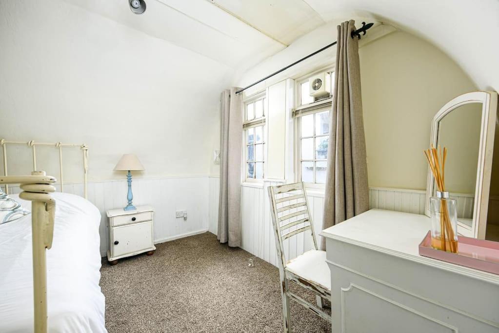 Unique 1 Bedroom Apartment-Bath Luaran gambar